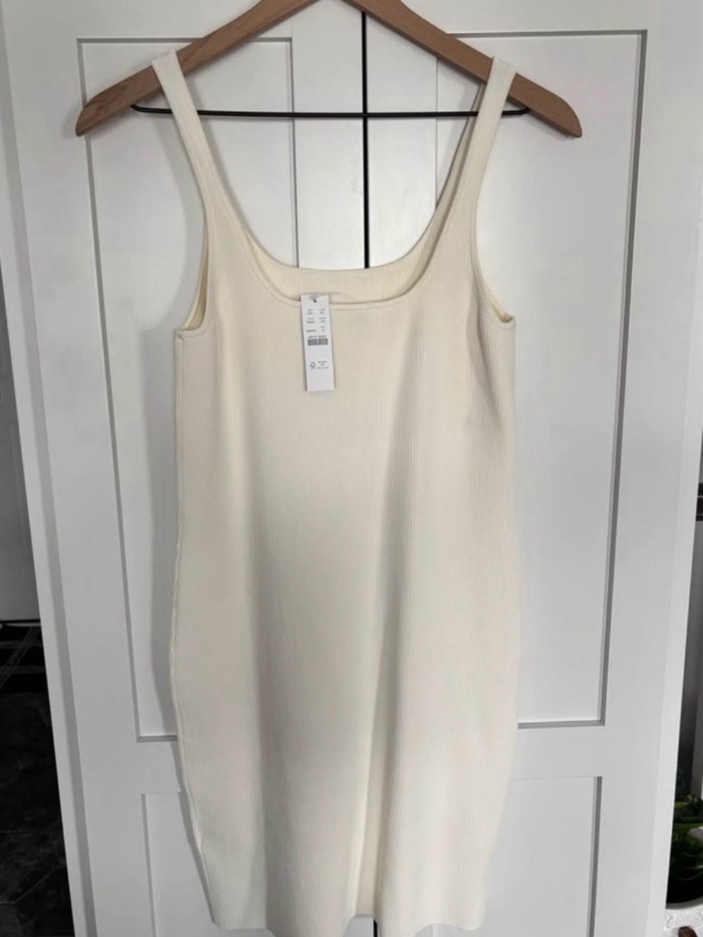 ✨ J Crew Cream Ribbed Scoop Neck Midi Dress